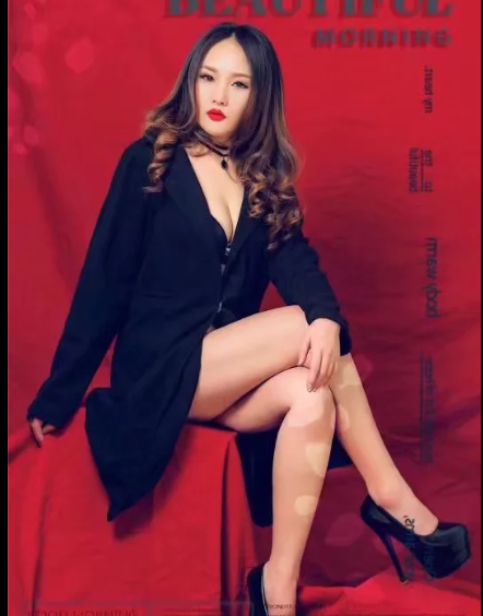 乌市很有名的大胸妹，最近回归